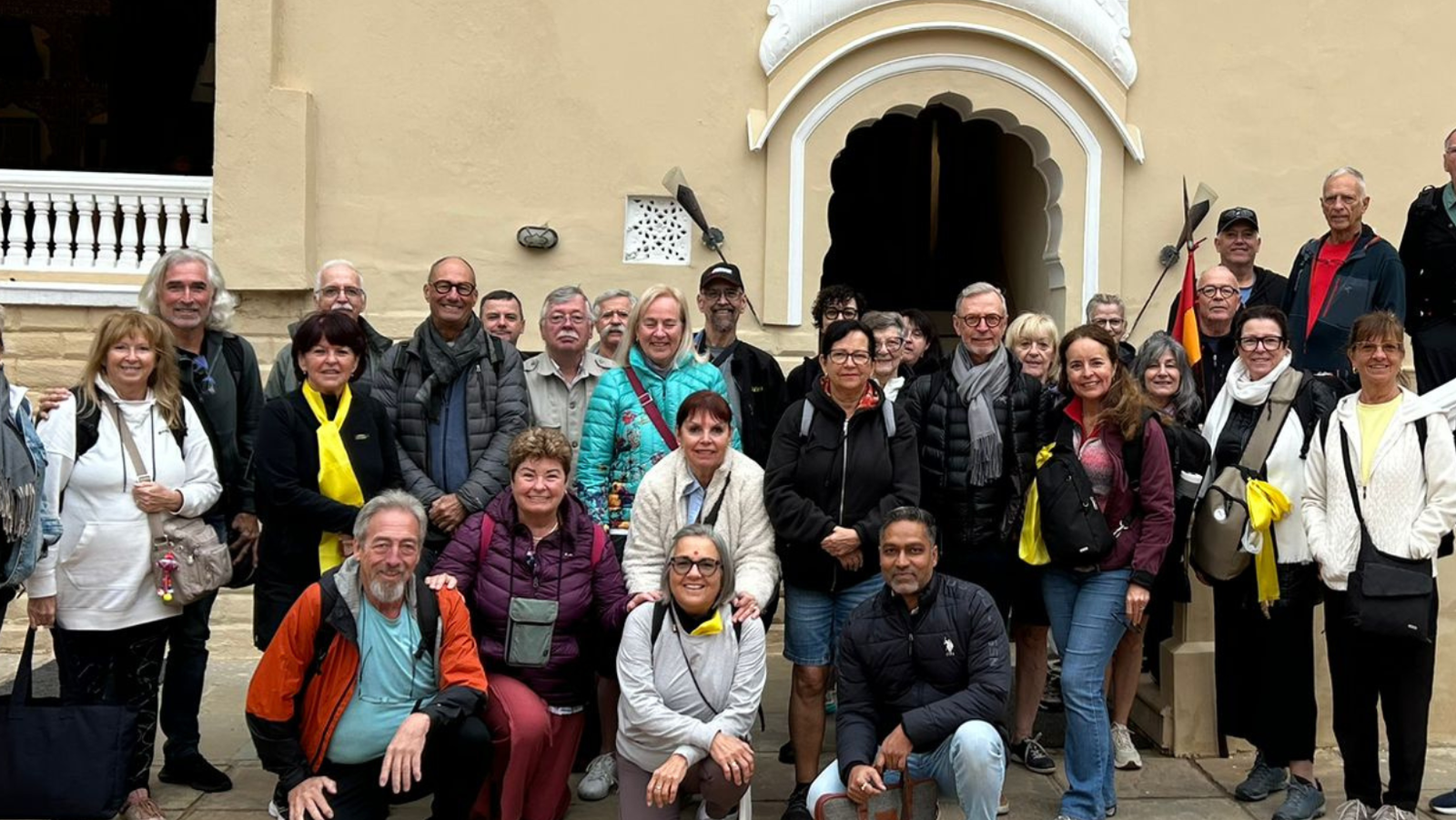 Gruppo accompagnato da India Travel etc in India